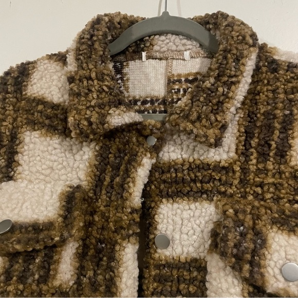 Soft loose fit checkered pattern jacket - Picture 3 of 10